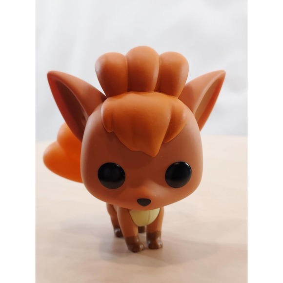 Funko POP! Pokémon Vulpix #580 Vinyl Figurine - Picture 1 of 5